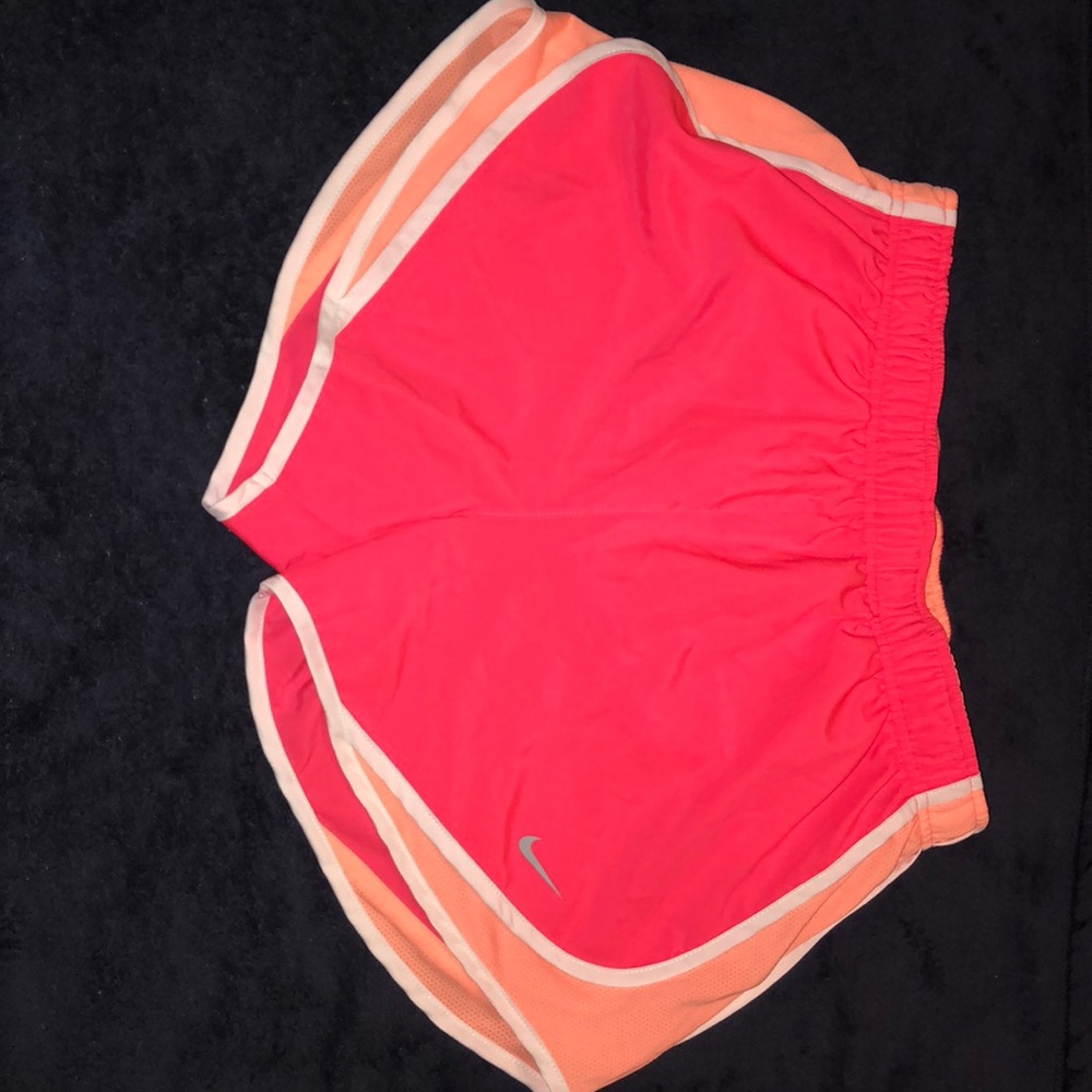 Dri-Fit Nike shorts - Picture 1 of 3